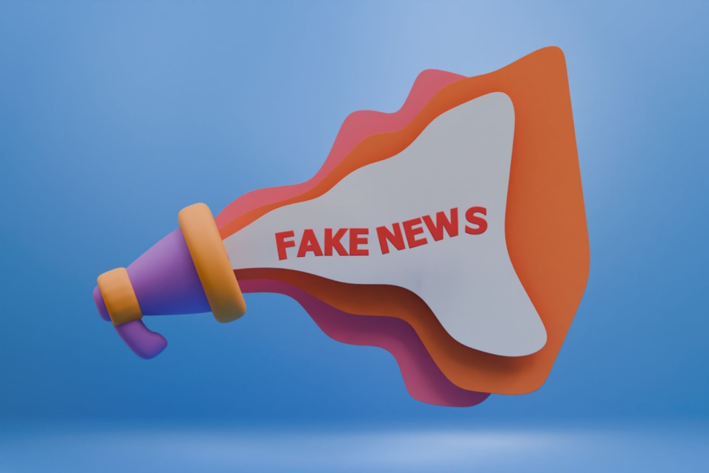 Ein Megaphone aus dem der Schriftzug »Fake News« kommt